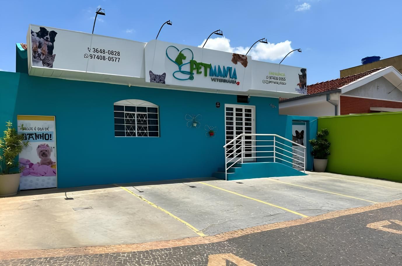 Fachada da Pet Mania Veterinária em Americana, SP